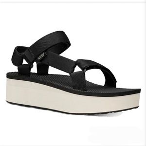 Teva Flatform Universal Sandals - Sz 8